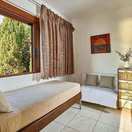 Haus In Geropotamos Mit Schoenem Garten Holiday home